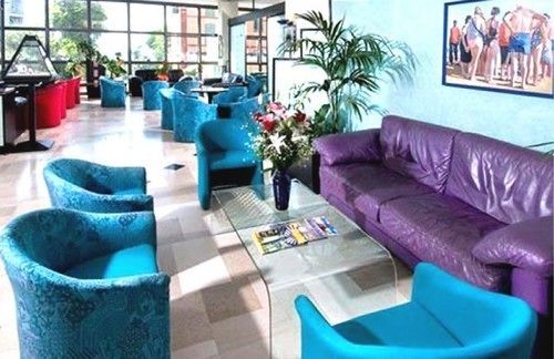 Hotel Acropolis Каттоліка Екстер'єр фото
